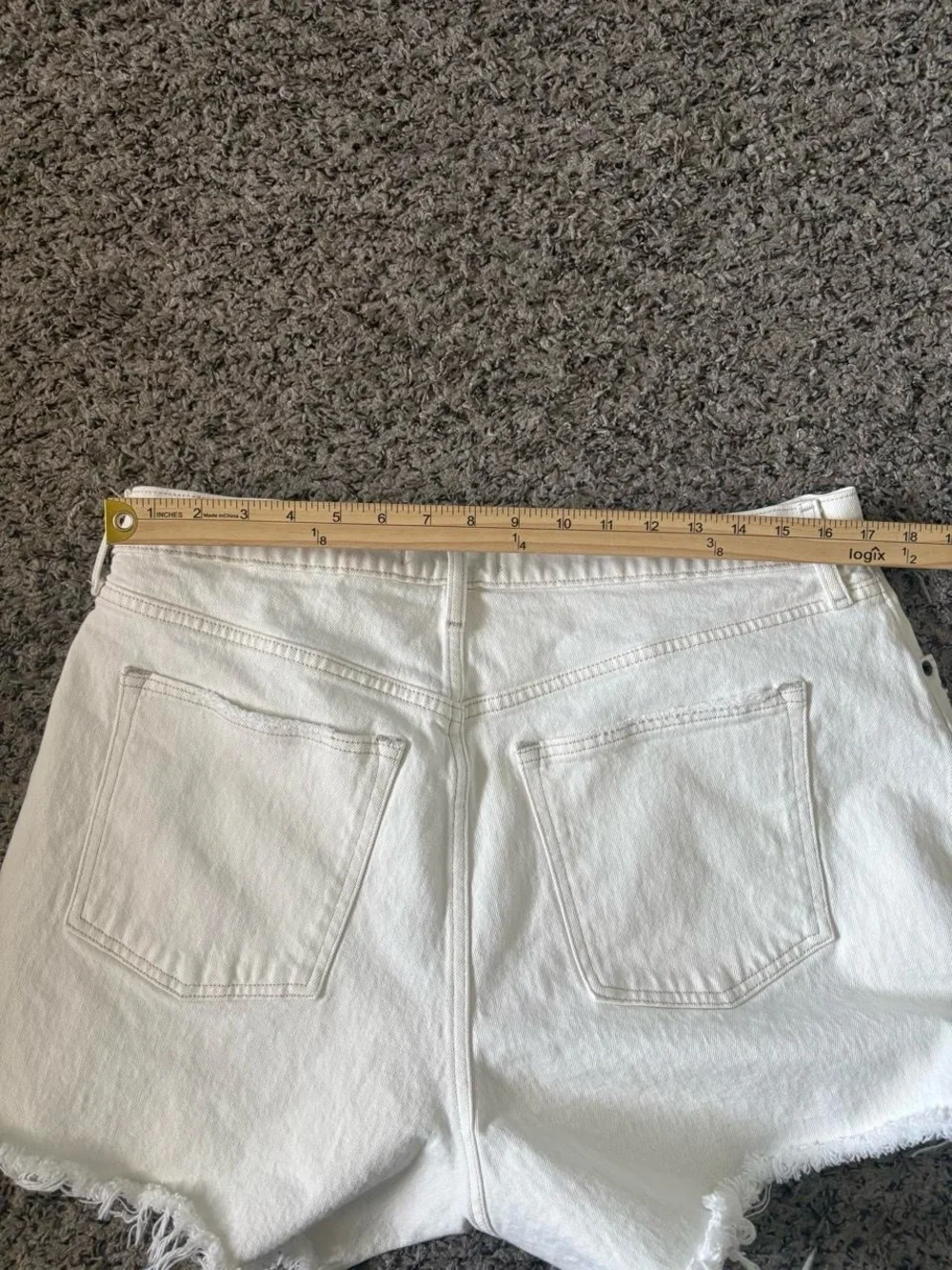 Abercrombie & Fitch shorts waist good